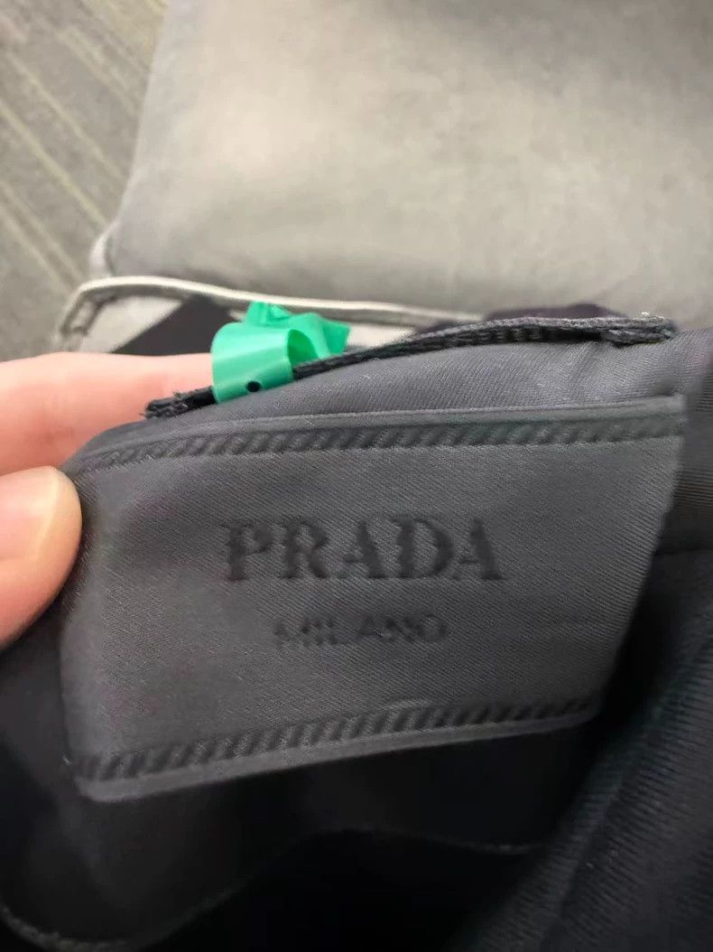 Prada Prada Nylon Hooded Jacket Medium Size Size US S / EU 44-46 / 1 - 3 Thumbnail