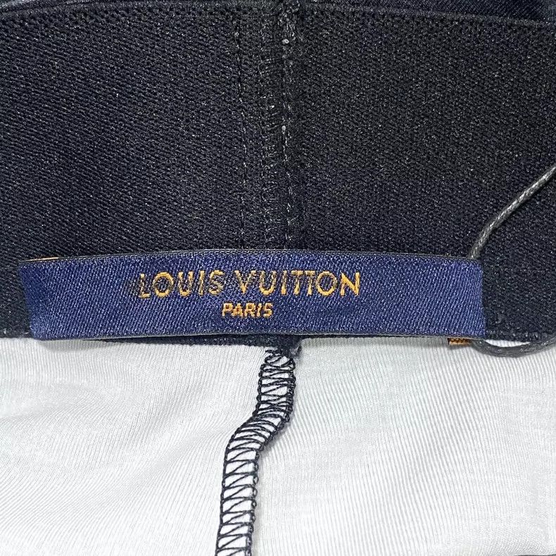 Louis Vuitton Louis Vuitton Printed Tight Fitness Pants Size US 26 / EU 42 - 4 Thumbnail