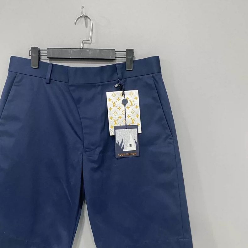 Louis Vuitton Navy Blue Louis Vuitton Shorts Size US 42 / EU 58 - 2 Thumbnail