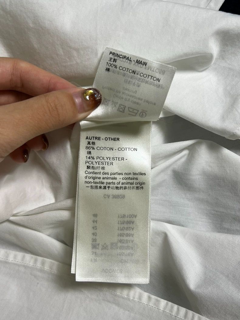 Louis Vuitton Louis Vuitton Women's Court Shirt Brand New Size US S / EU 44-46 / 1 - 7 Thumbnail