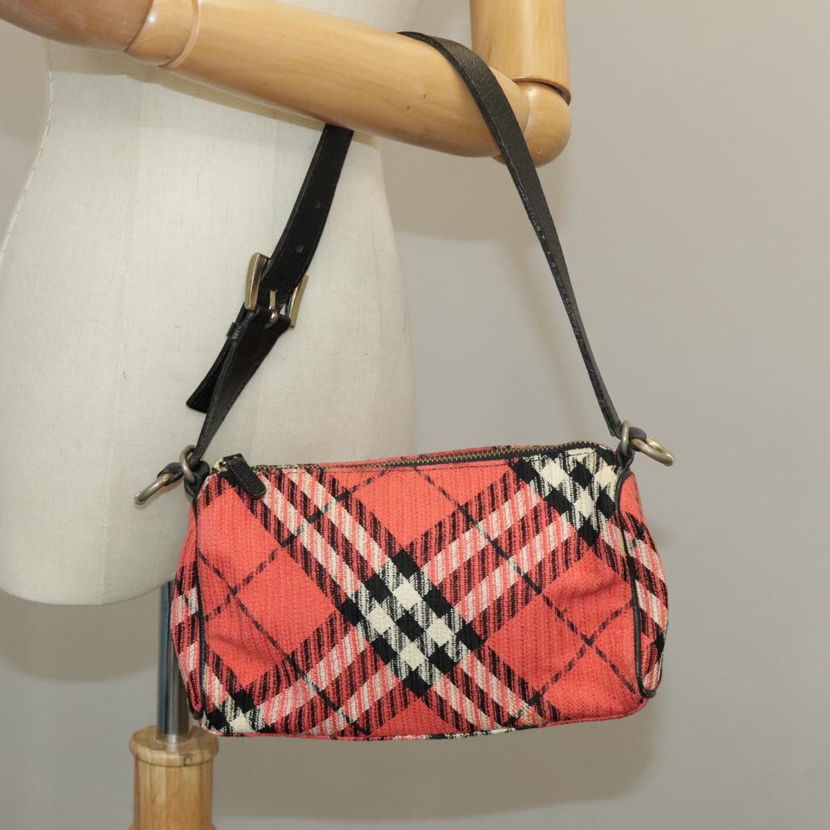 Burberry Burberry Nova Check handbag Size ONE SIZE - 16 Thumbnail