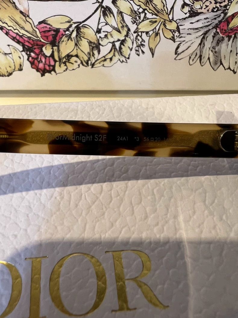 Dior Dior Leopard Print Sunglasses Complete Set Size ONE SIZE - 6 Thumbnail