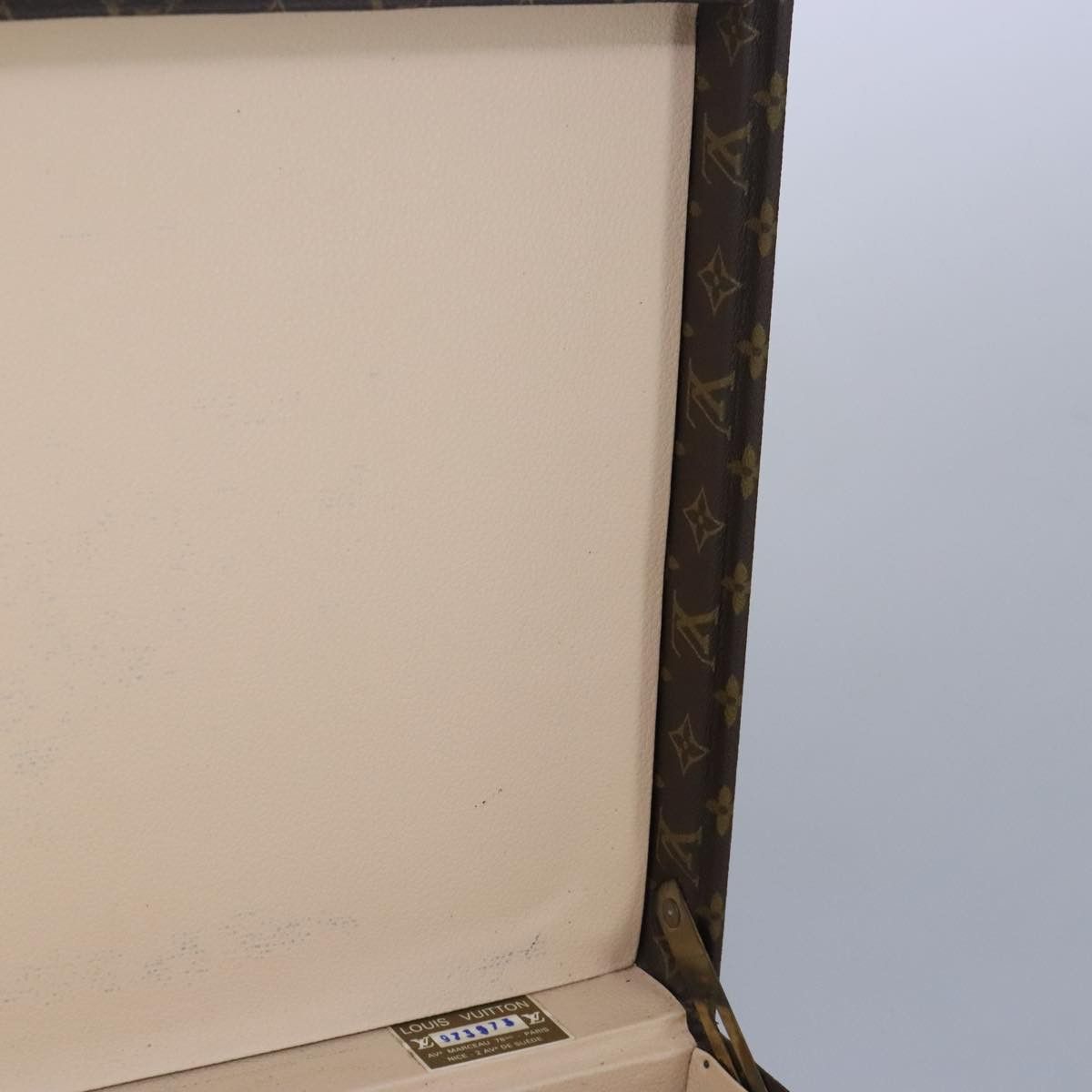 Louis Vuitton Louis Vuitton Bisten travel Size ONE SIZE - 25 Thumbnail