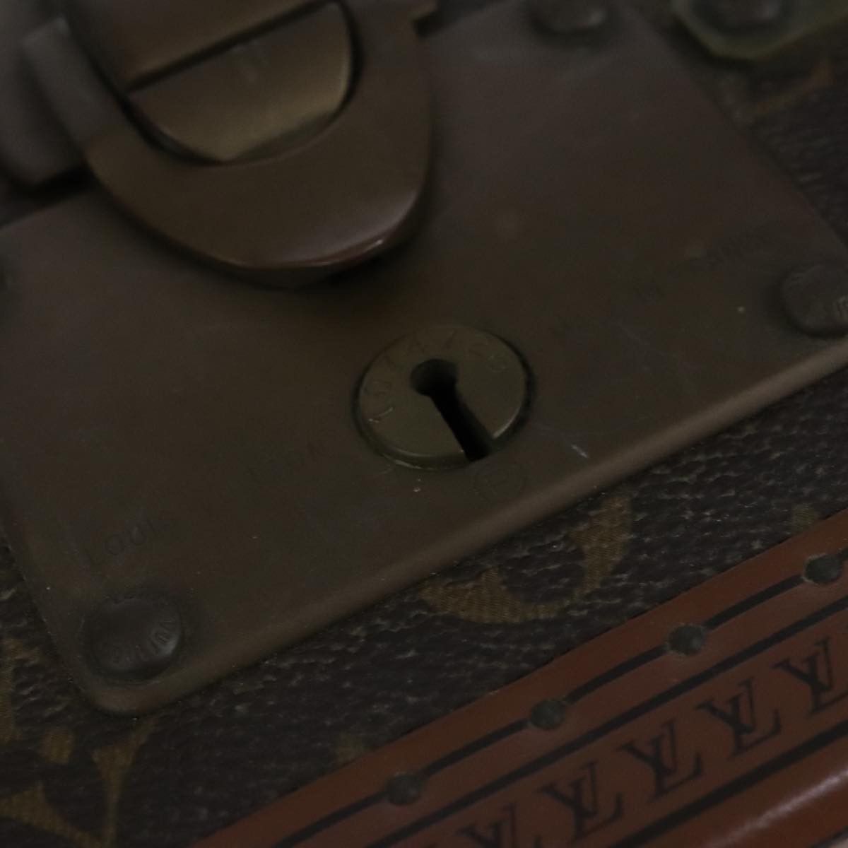 Louis Vuitton Louis Vuitton Bisten travel Size ONE SIZE - 23 Thumbnail