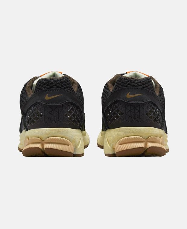 Nike Zoom Vomero 5 Premium Sneakers Size US 5.5 / IT 35.5 - 2 Thumbnail