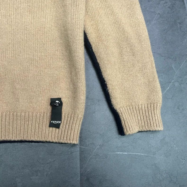 Fendi FENDI FAMILY Knit Sweater in Beige Color Size US L / EU 52-54 / 3 - 2 Thumbnail