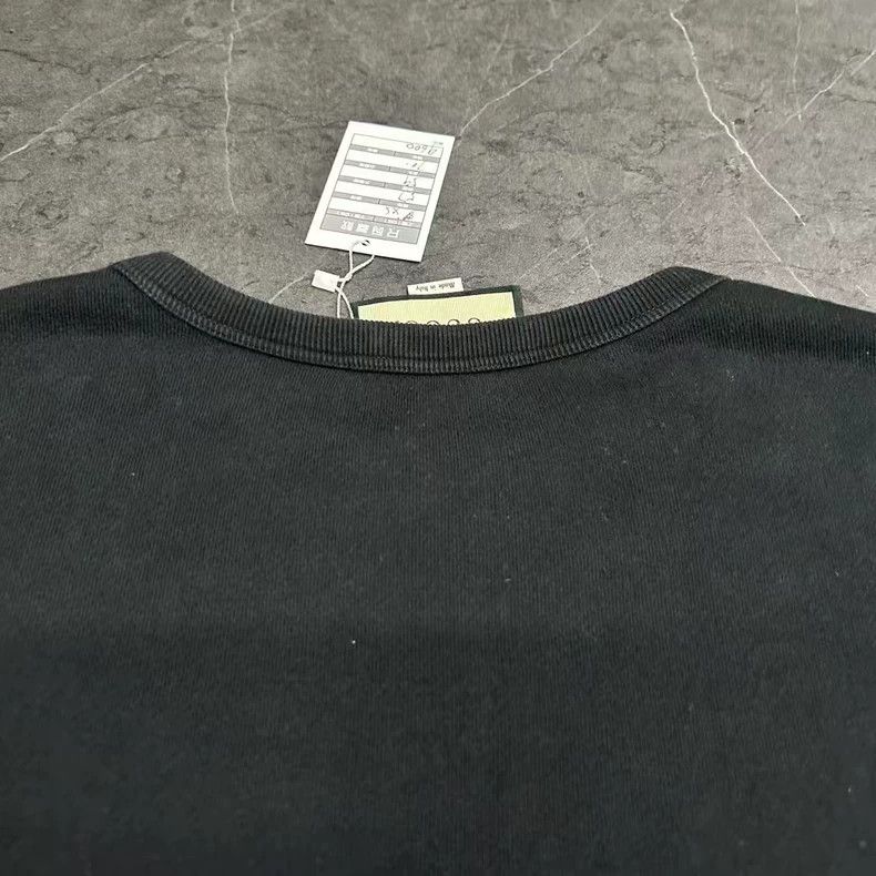 Gucci GUCCI Logo Pullover Sweatshirt with Red Lips Size US XS / EU 42 / 0 - 3 Thumbnail