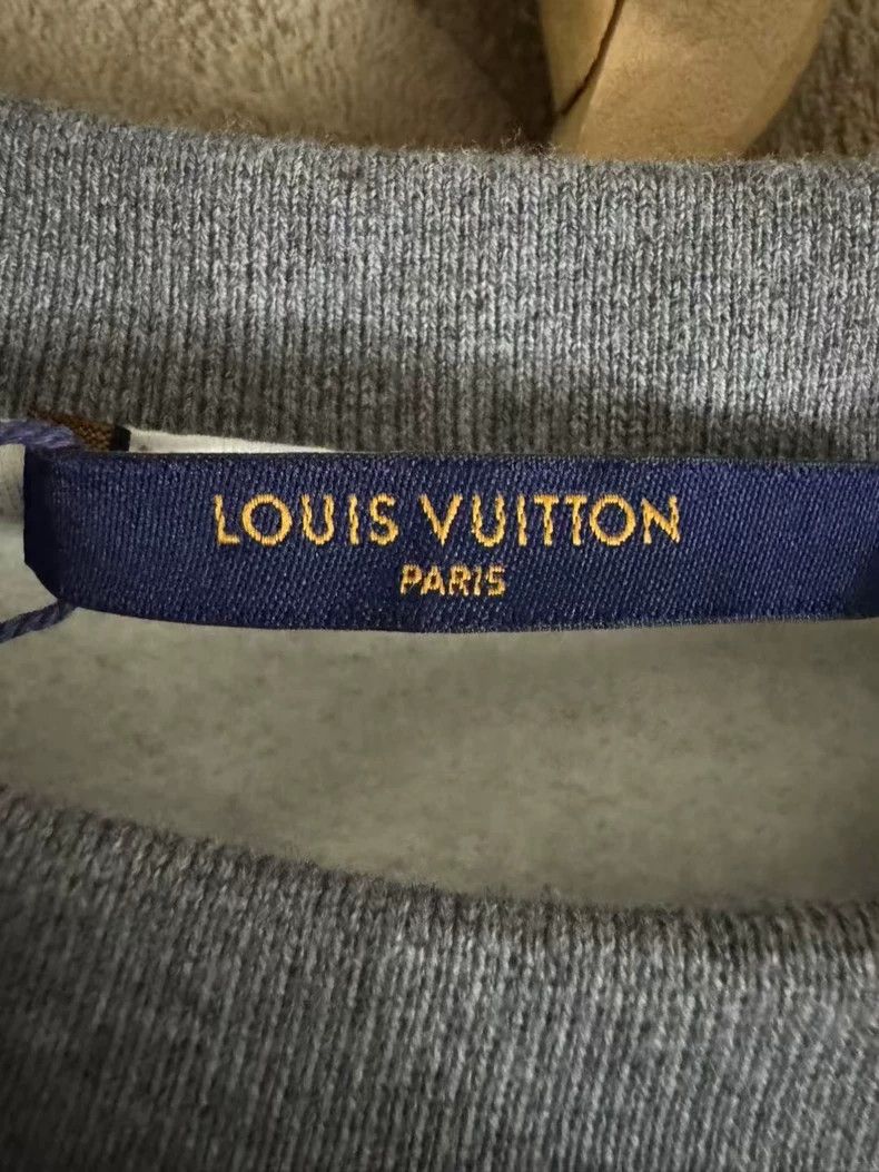 Louis Vuitton Louis Vuitton Gray Logo Fleece Sweatshirt Size US S / EU 44-46 / 1 - 2 Thumbnail