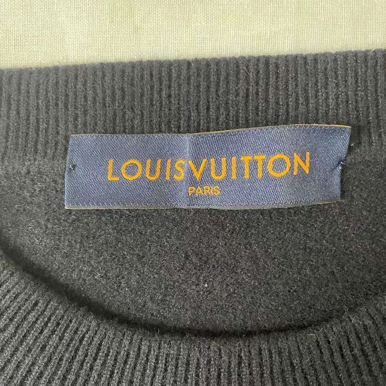 Louis Vuitton Louis Vuitton Wool Sweater with Arm Print Size US L / EU 52-54 / 3 - 3 Thumbnail