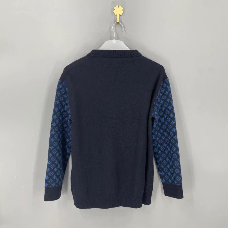 Louis Vuitton Louis Vuitton Wool Sweater with Arm Print Size US L / EU 52-54 / 3 - 2 Thumbnail