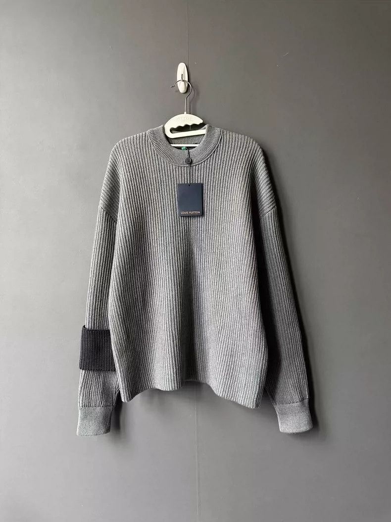 Louis Vuitton Louis Vuitton Gray Earth Sweater Size US S / EU 44-46 / 1 - 2 Thumbnail