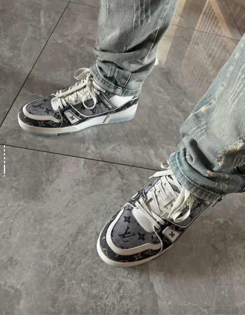 Louis Vuitton Louis Vuitton Gray White Denim Sneakers Size US 9 / EU 42 - 6 Thumbnail