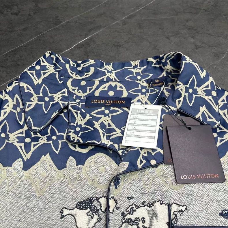 Louis Vuitton Louis Vuitton Long Sleeve Shirt with Logo Size US XXL / EU 58 / 5 - 4 Thumbnail
