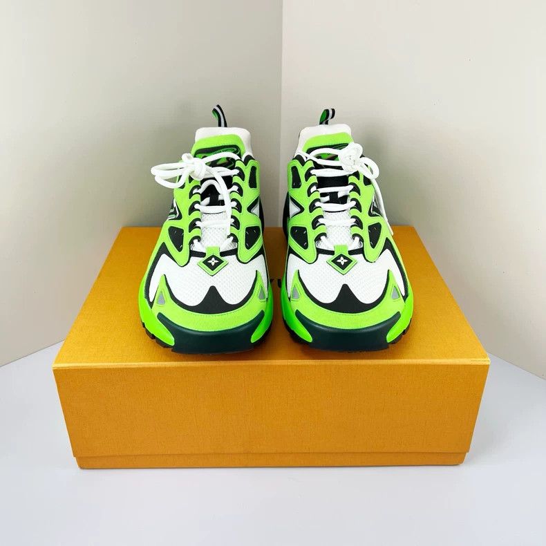 Louis Vuitton Louis Vuitton Tatic Runner Retro Running Shoes Size US 10.5 / EU 43-44 - 3 Thumbnail