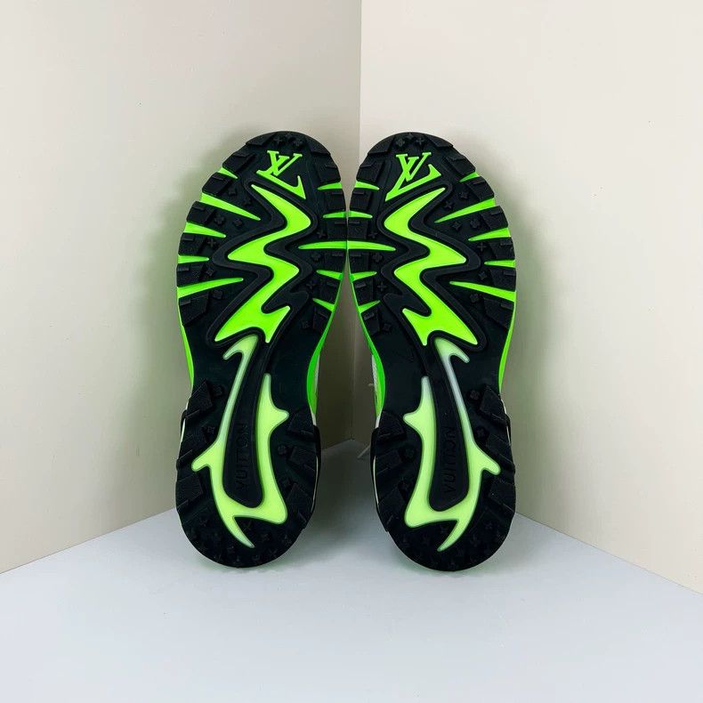 Louis Vuitton Louis Vuitton Tatic Runner Retro Running Shoes Size US 10.5 / EU 43-44 - 4 Thumbnail