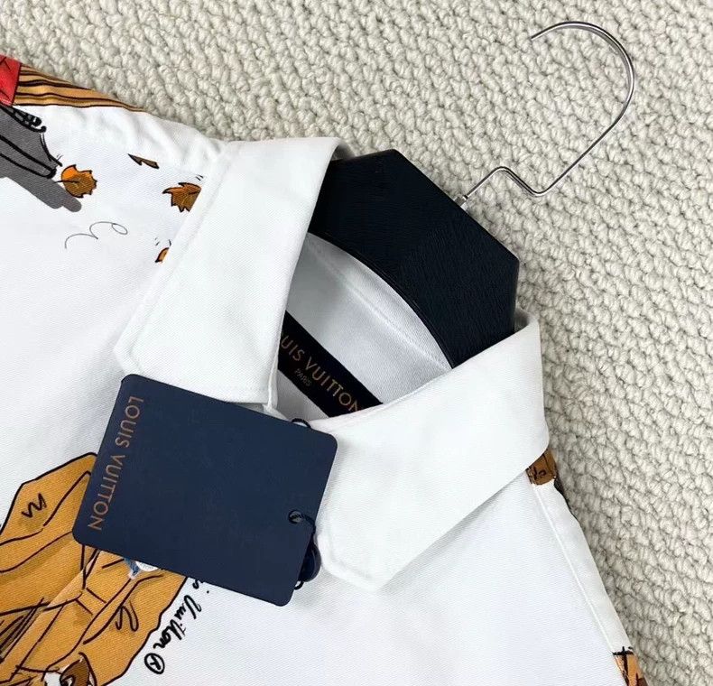Louis Vuitton Louis Vuitton White Denim Shirt with Cartoon Size US S / EU 44-46 / 1 - 3 Thumbnail