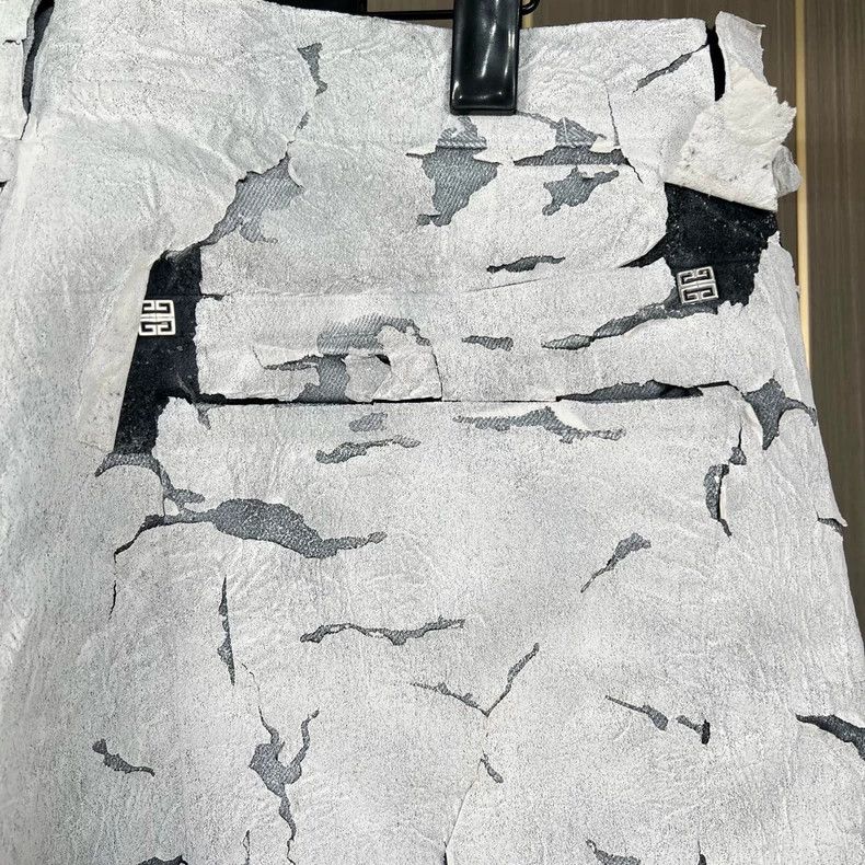 Givenchy Givenchy MMW Paint Coated Denim Pants Size US 34 / EU 50 - 3 Thumbnail
