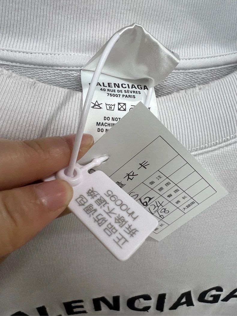 Balenciaga Balenciaga White Reversed Logo Sweatshirt Size US S / EU 44-46 / 1 - 4 Thumbnail