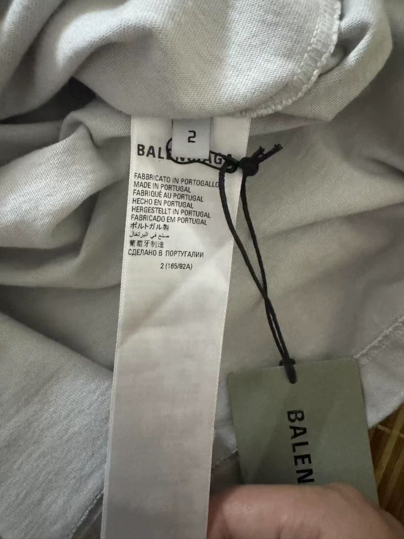 Balenciaga Balenciaga Gray Short Sleeve Graphic Tee Size US L / EU 52-54 / 3 - 4 Thumbnail