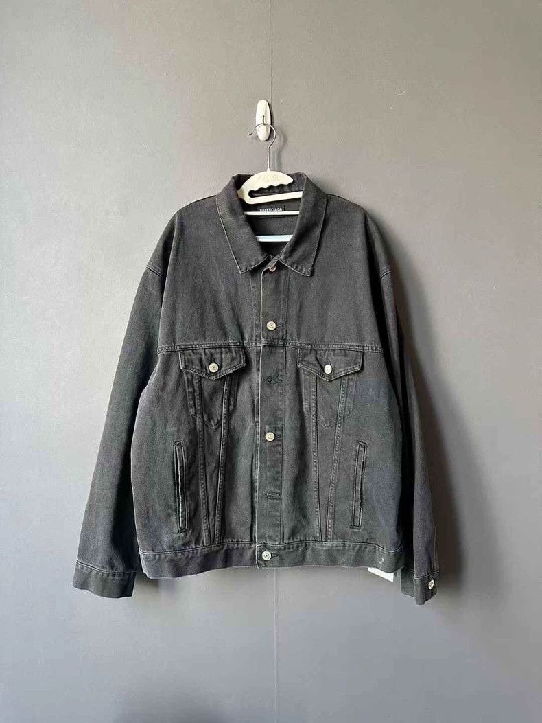Balenciaga Balenciaga Graffiti Spray Painted Denim Jacket Size US M / EU 48-50 / 2 - 2 Thumbnail