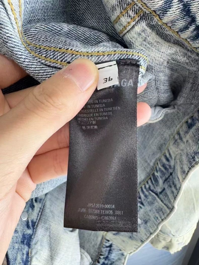 Balenciaga Balenciaga Denim Jacket with Embroidery Size US M / EU 48-50 / 2 - 4 Thumbnail