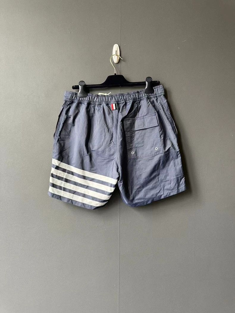 Thom Browne Thom Browne Navy Blue Beach Shorts Size US 42 / EU 58 - 2 Thumbnail