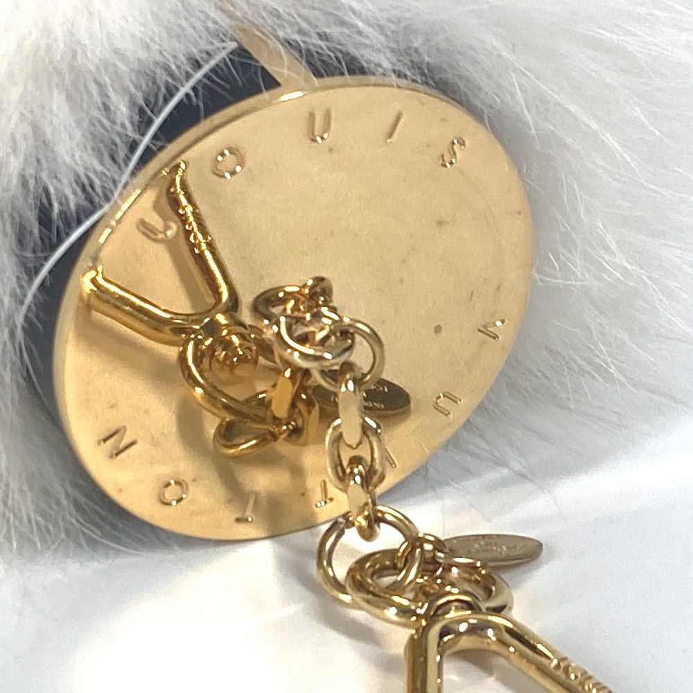 Louis Vuitton Louis Vuitton M67369 Fur Heart Logo Bag Charm Fuzzy V Accessories Keychain Women White Size ONE SIZE - 4 Thumbnail