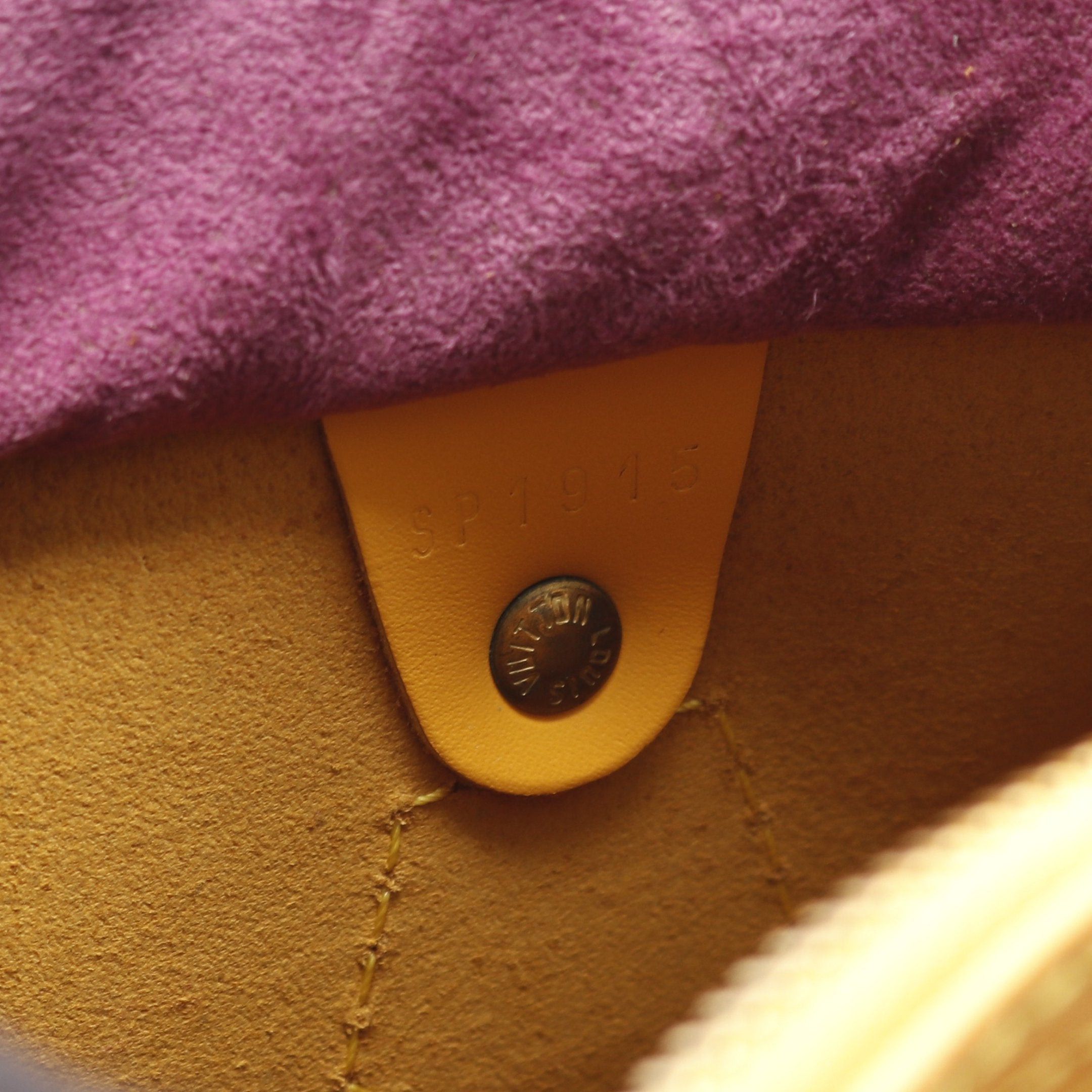 Louis Vuitton Louis Vuitton Speedy 25 Epi Tassi Yellow Handbag Leather Size ONE SIZE - 5 Thumbnail