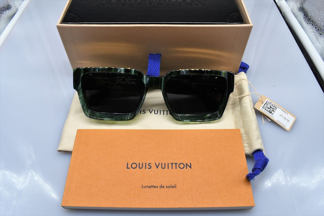 Louis Vuitton Virgil Abloh Z1326W Grey Marble 1.1 Millionaires Sunglasses  52lk81 at 1stDibs  lv millionaire sunglasses grey, louis vuitton  sunglasses virgil abloh, louis vuitton marble sunglasses