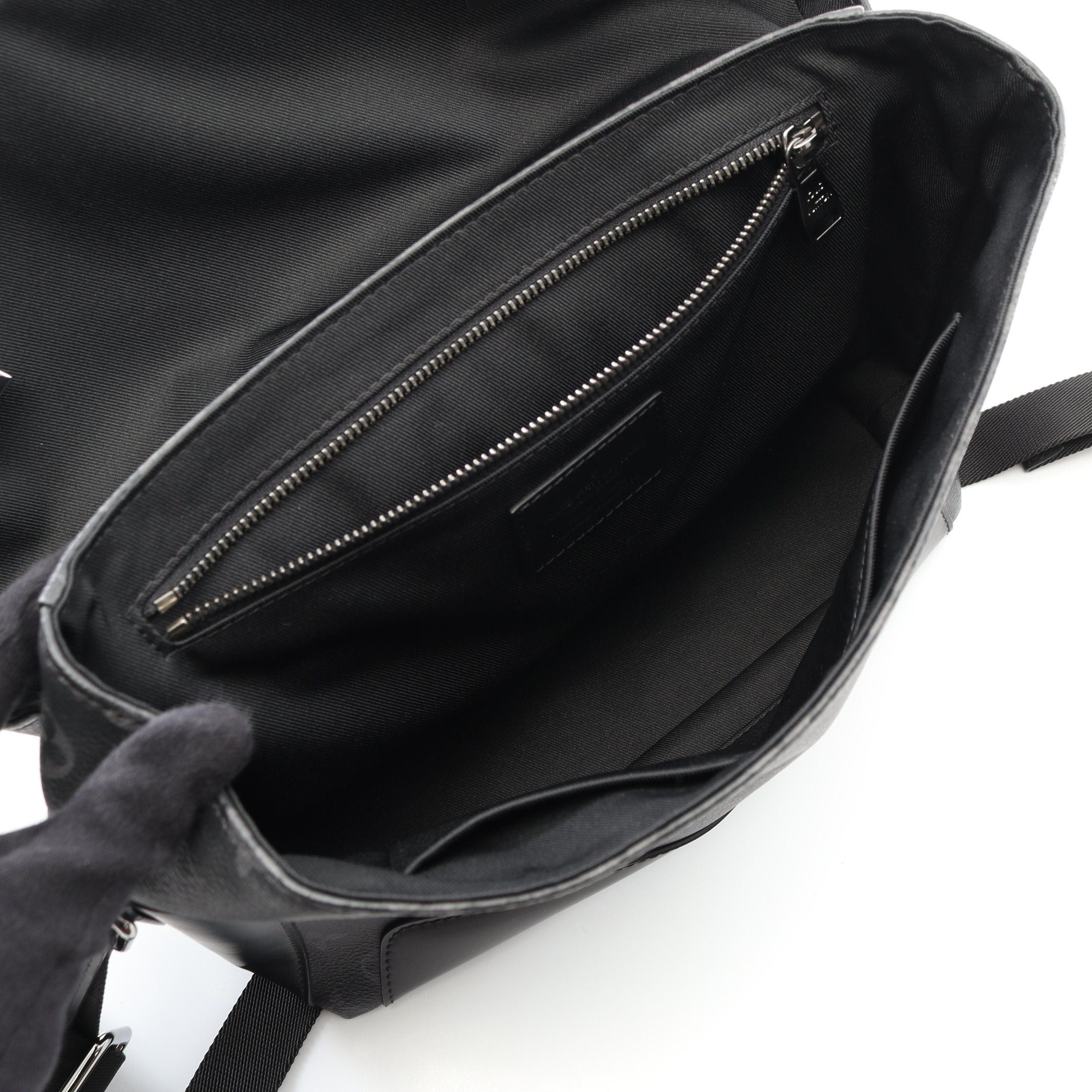 Louis Vuitton Louis Vuitton Messenger Voyage Pm Monogram Eclipse Shoulder Bag Leather Black Size ONE SIZE - 3 Thumbnail