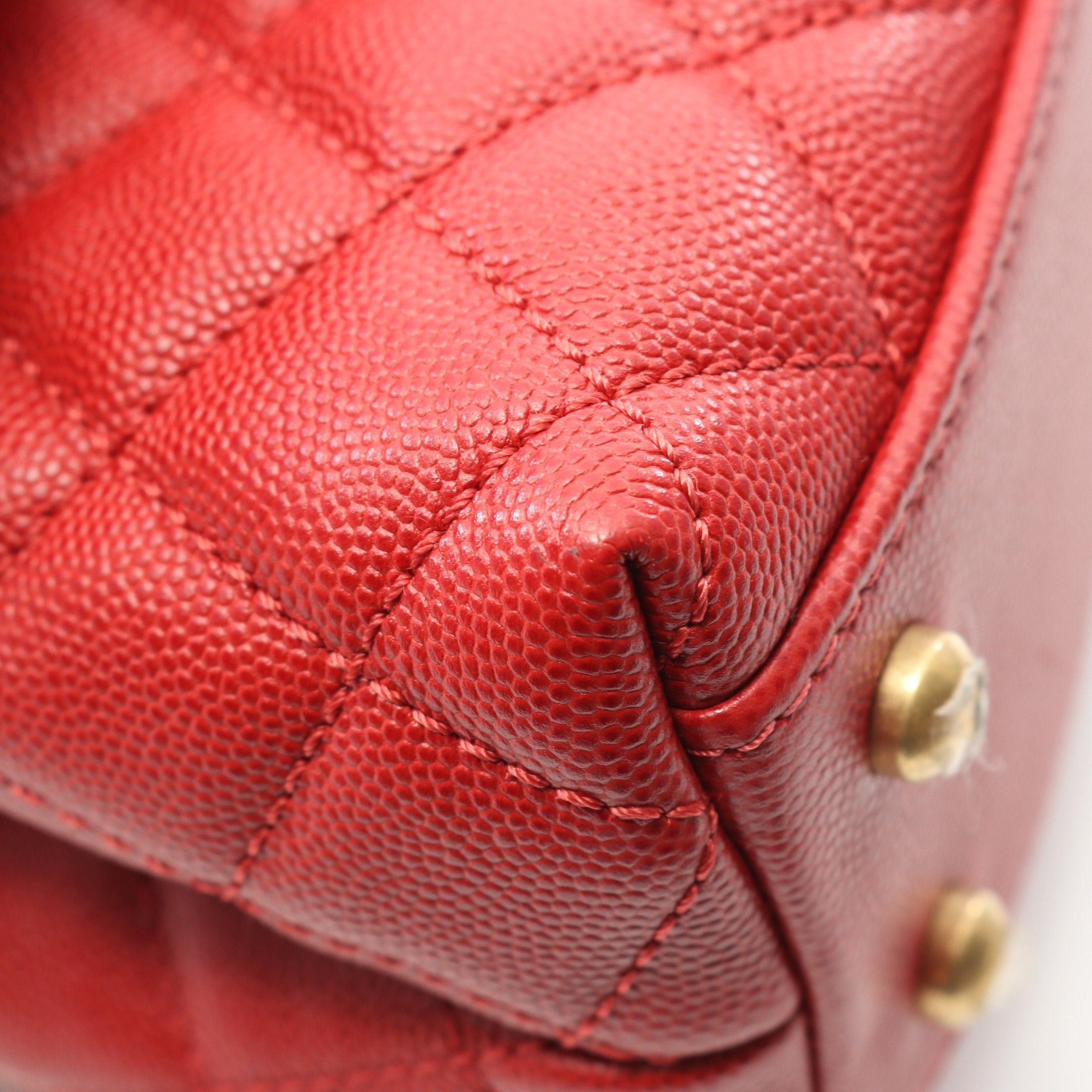Chanel Chanel Coco Handle Flap Matelasse Handbag Caviar Skin Red Gold Hardware Size ONE SIZE - 7 Thumbnail