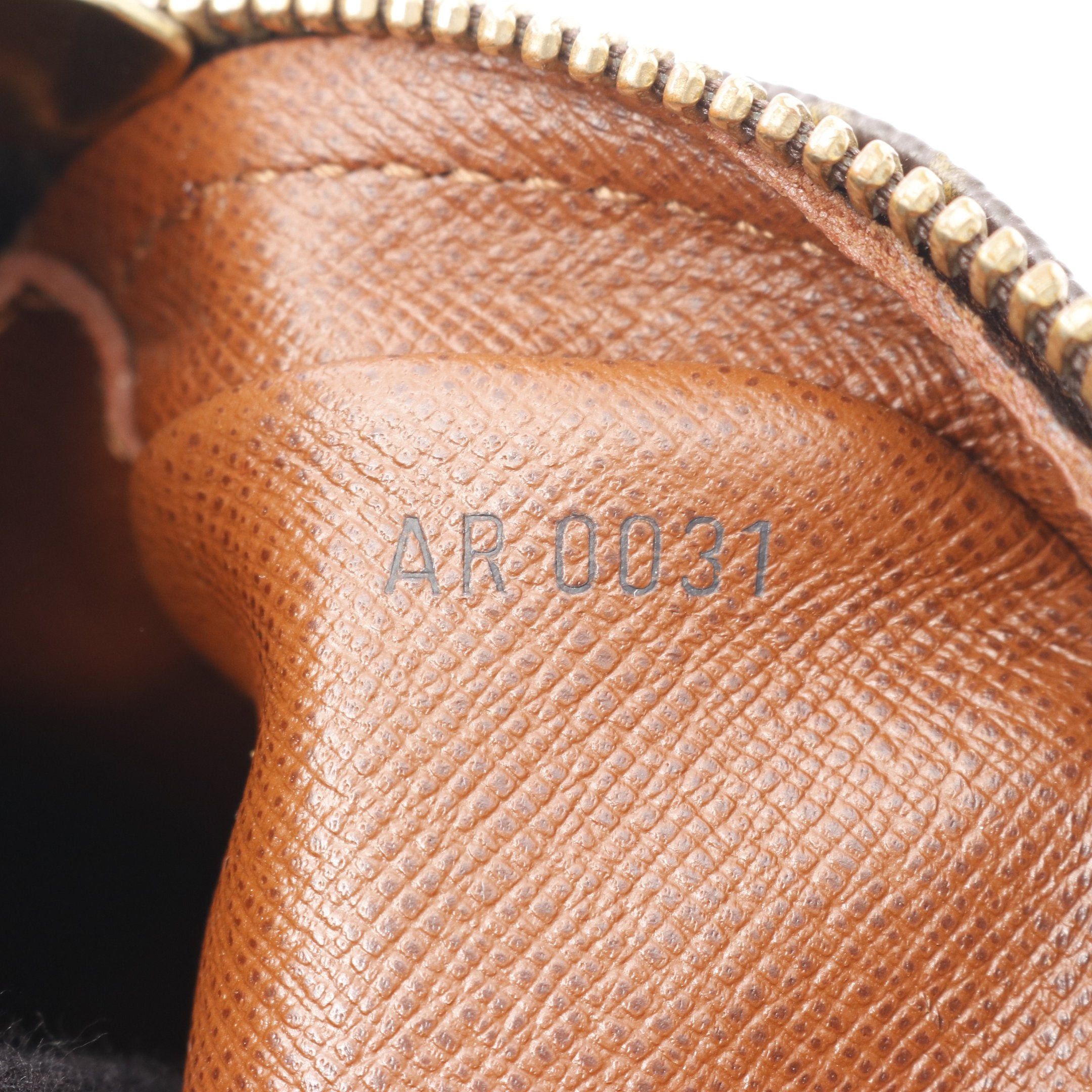Louis Vuitton Louis Vuitton Amazon Monogram Shoulder Bag Leather Brown Size ONE SIZE - 5 Thumbnail