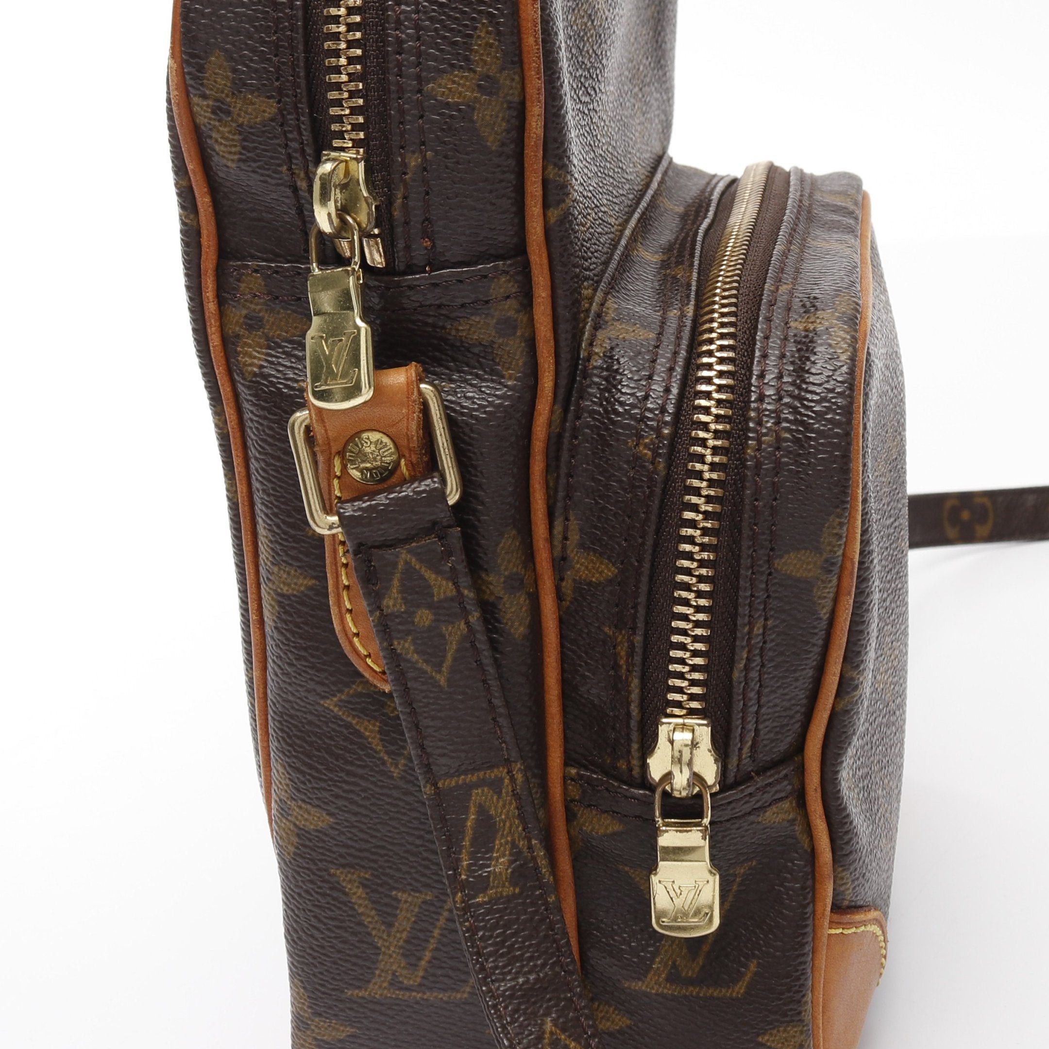 Louis Vuitton Louis Vuitton Amazon Monogram Shoulder Bag Leather Brown Size ONE SIZE - 6 Thumbnail
