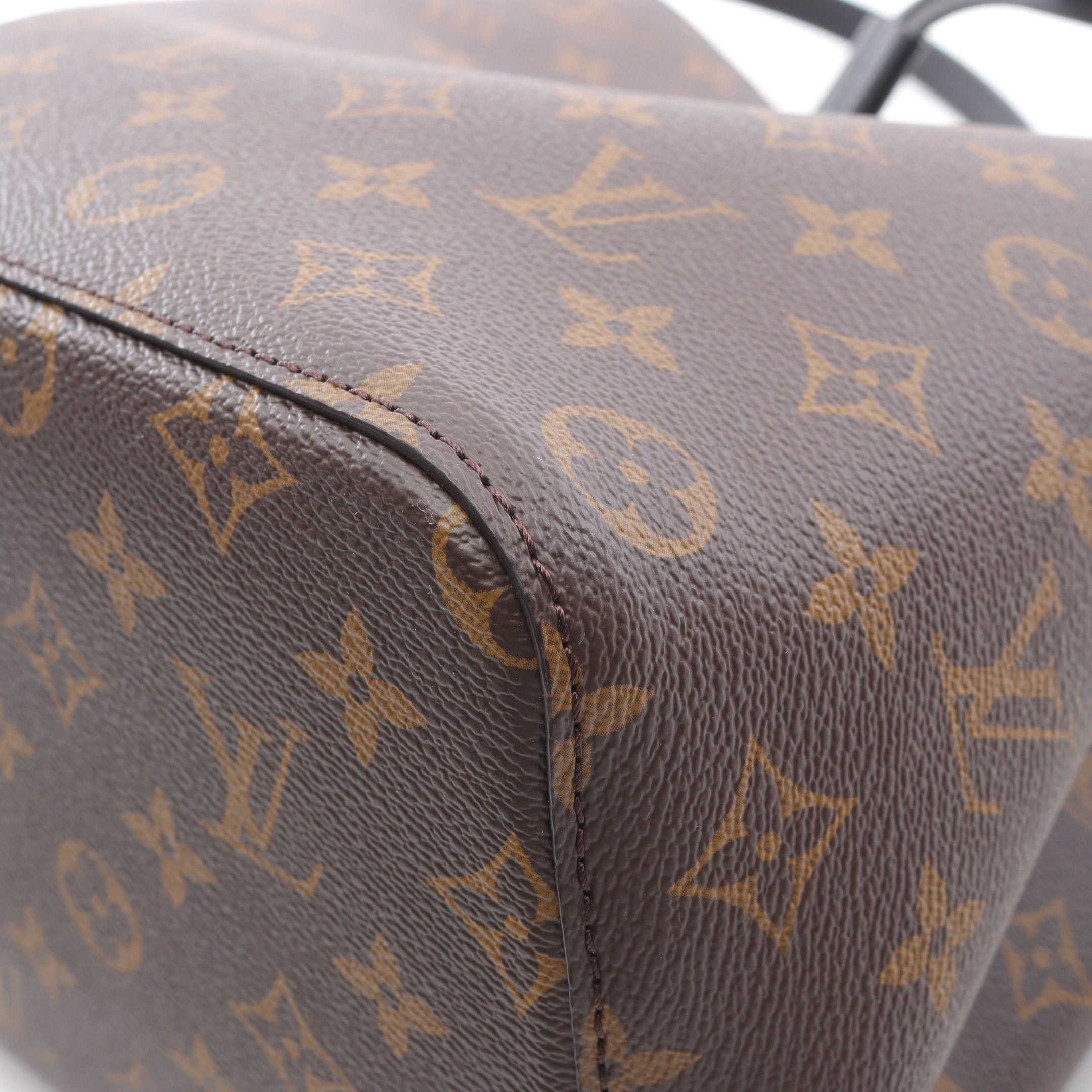 Louis Vuitton Louis Vuitton Neo Noe Monogram Noir Shoulder Bag Leather Brown Black Size ONE SIZE - 6 Thumbnail