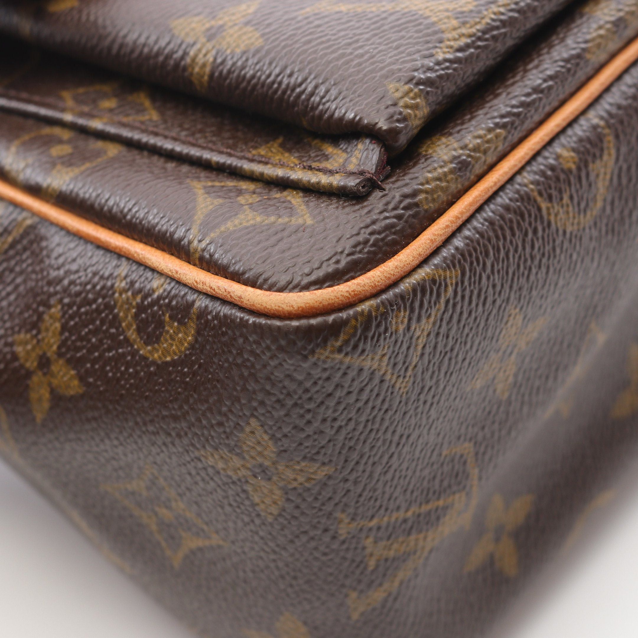 Louis Vuitton Louis Vuitton Viva Cite Pm Monogram Shoulder Bag Leather Brown Size ONE SIZE - 9 Thumbnail