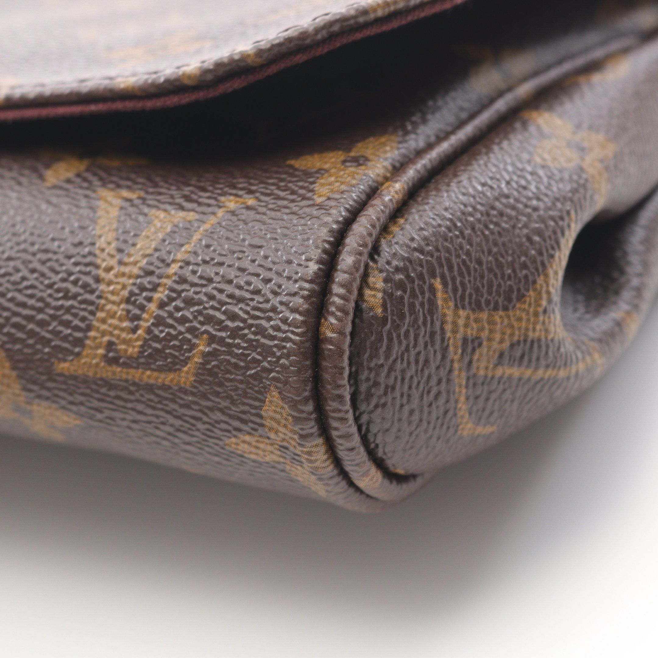 Louis Vuitton Louis Vuitton Favorite Pm Monogram Chain Handbag Leather Brown Size ONE SIZE - 9 Thumbnail