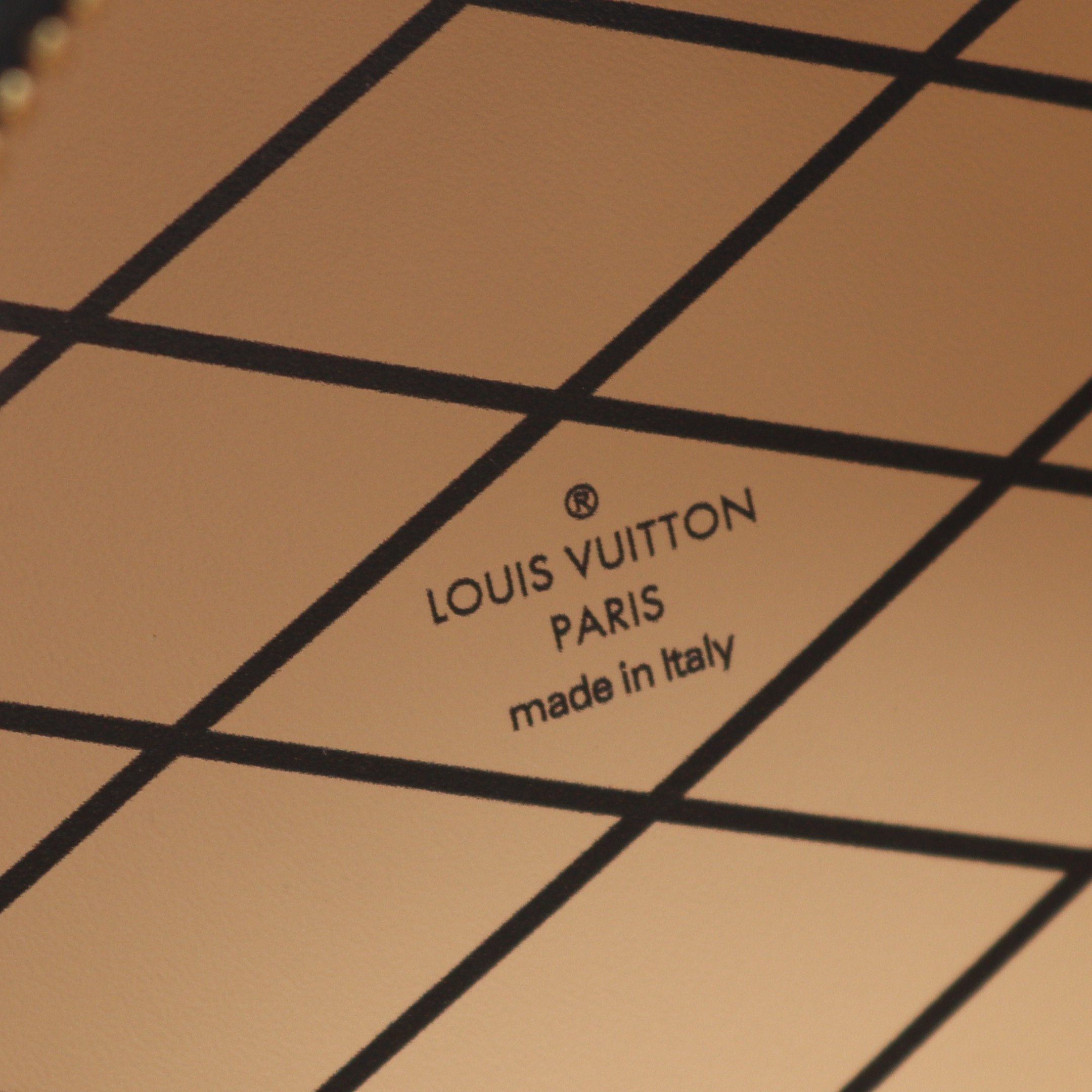 Louis Vuitton Louis Vuitton Mini Boatt Chapeau Monogram Vernis Shoulder Bag Leather Black Size ONE SIZE - 4 Thumbnail