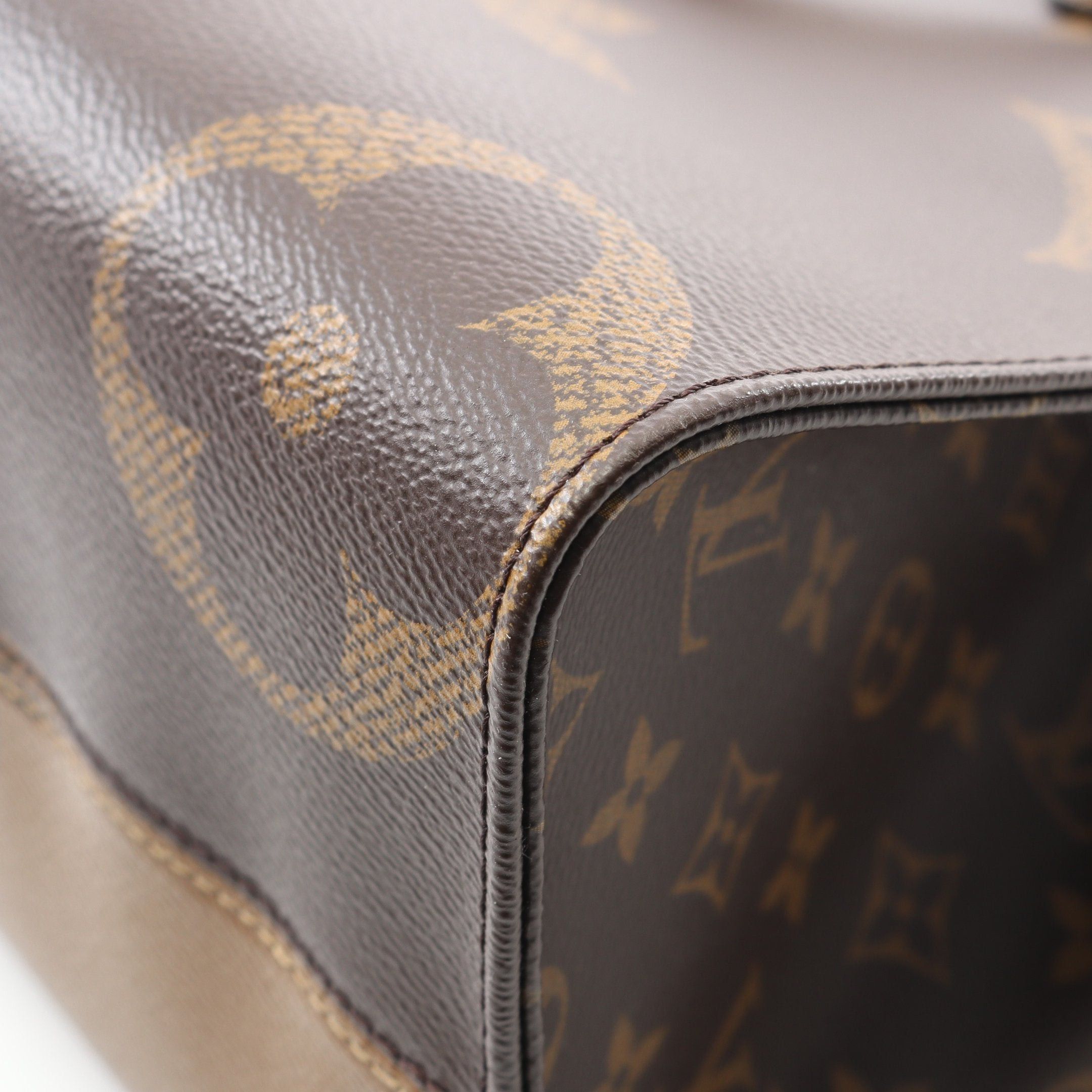 Louis Vuitton Louis Vuitton On-The-Go Mm Monogram Giant Reverse Shoulder Bag Tote Leather Brown Beige Size ONE SIZE - 6 Thumbnail