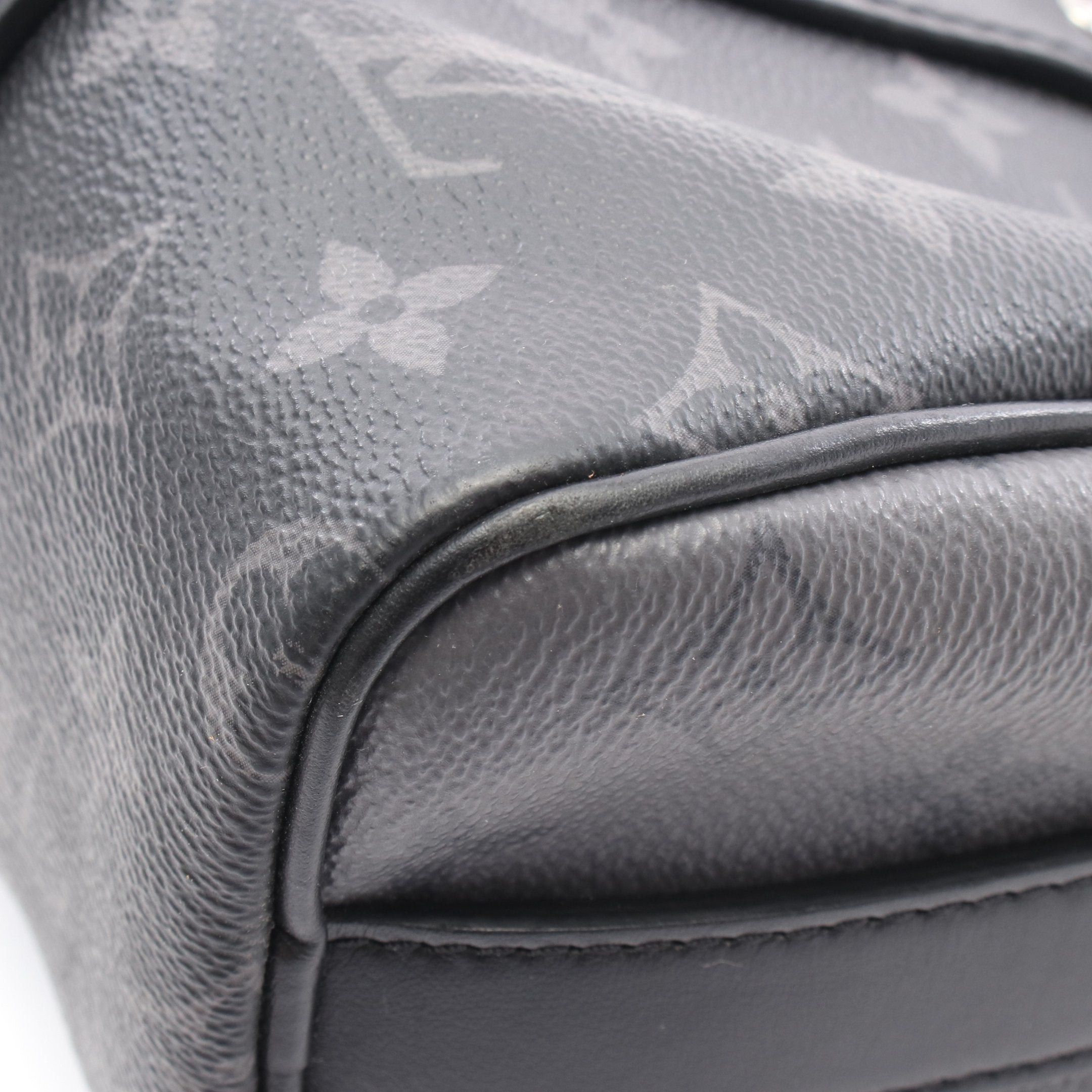 Louis Vuitton Louis Vuitton Keepall 25 Monogram Eclipse Handbag Leather Black Gray Size ONE SIZE - 7 Thumbnail
