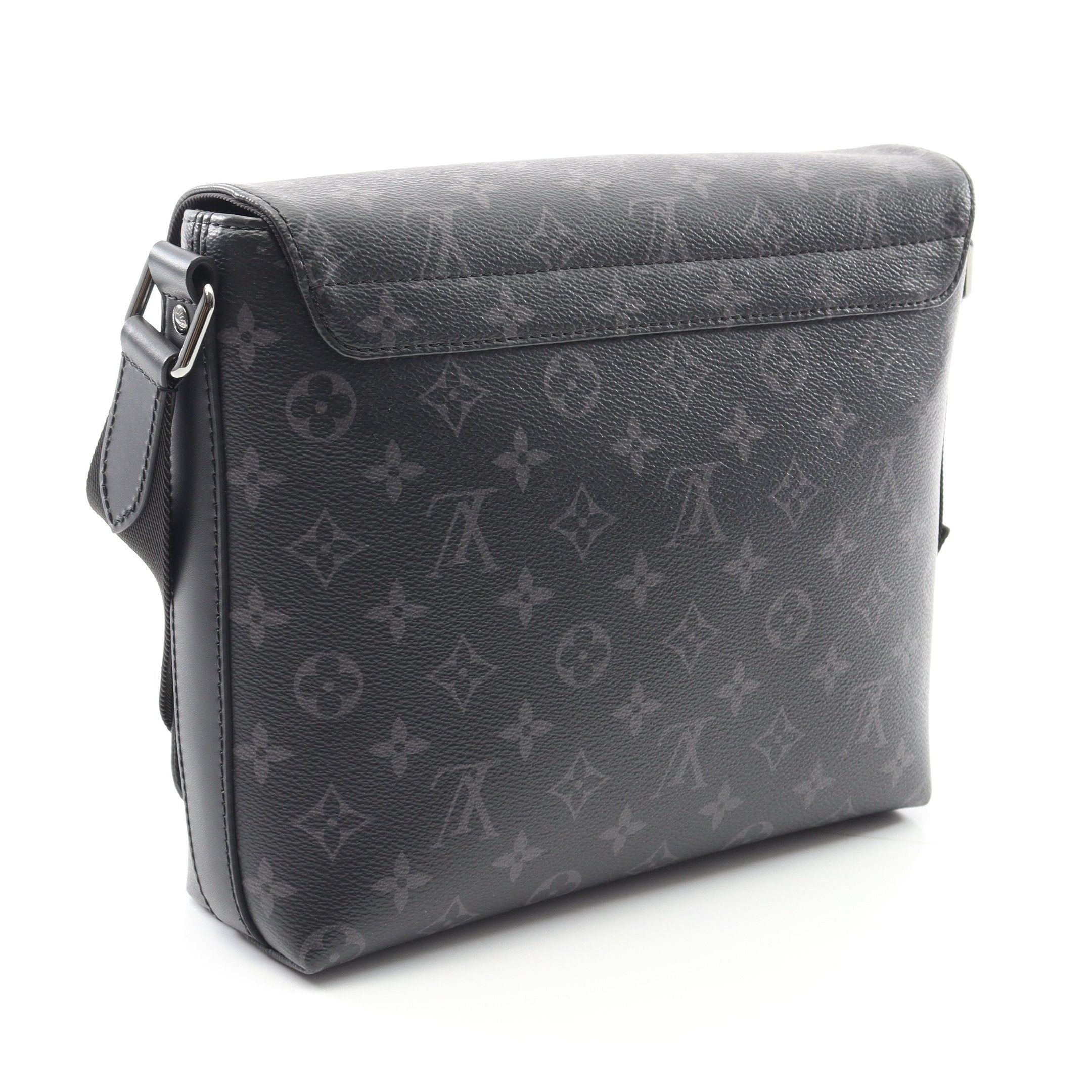 Louis Vuitton Louis Vuitton District Pm Monogram Eclipse Shoulder Bag Leather Black Size ONE SIZE - 2 Thumbnail