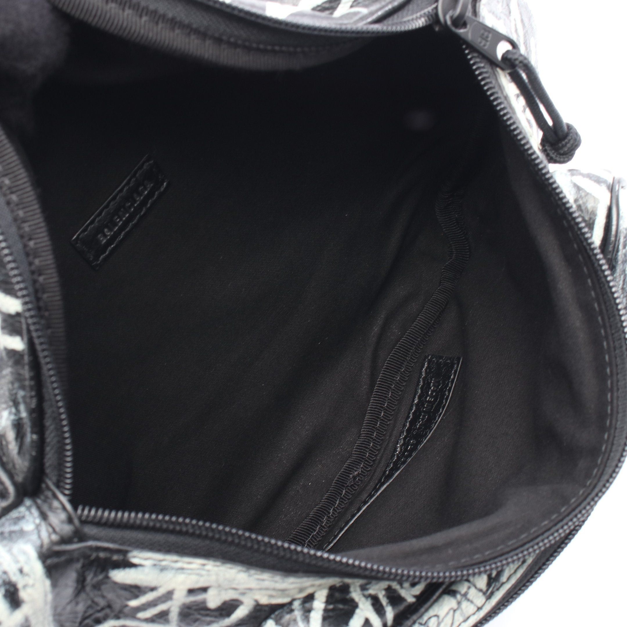 Balenciaga Balenciaga Explorer Belt Bag Graffiti Body Waist Leather Black Size ONE SIZE - 3 Thumbnail