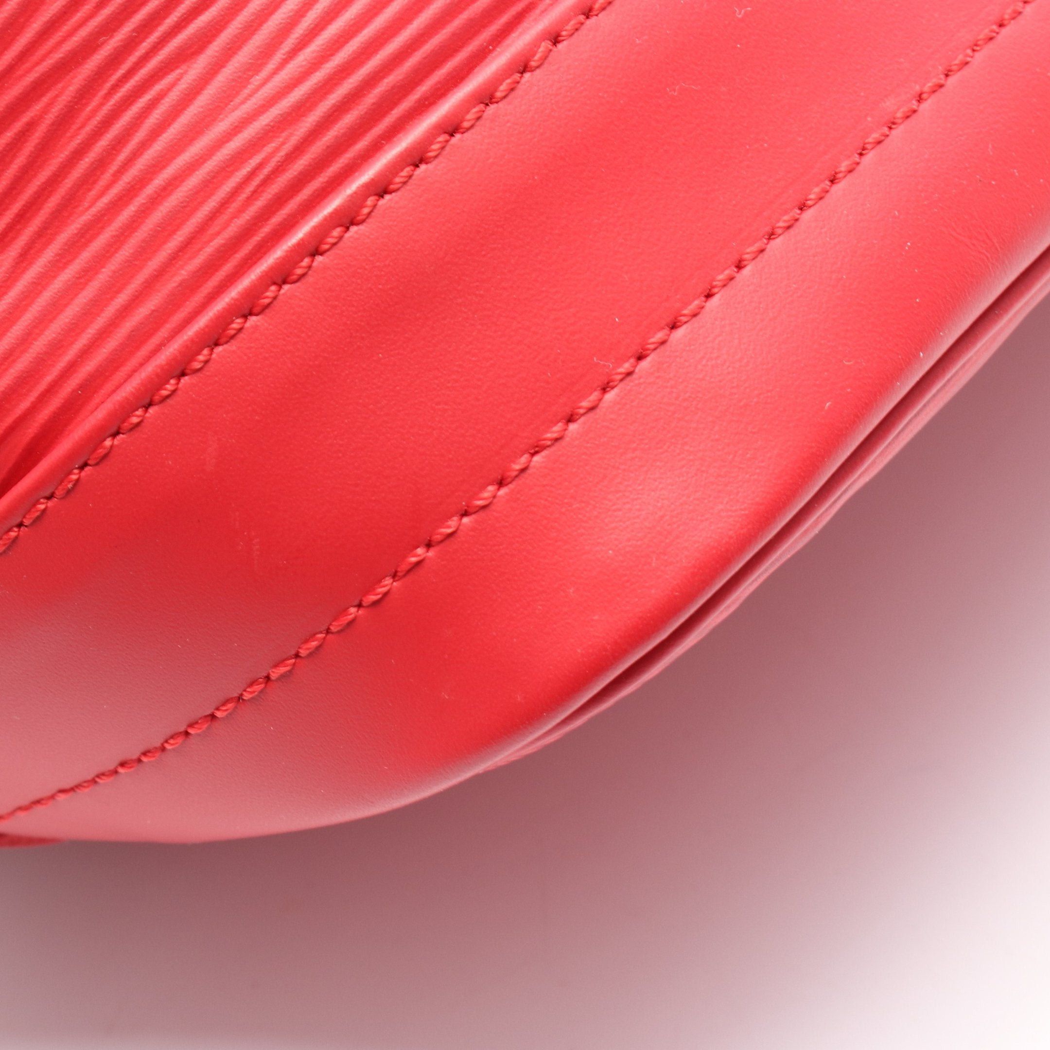 Louis Vuitton Louis Vuitton Noe Epi Rouge Shoulder Bag Leather Red Size ONE SIZE - 6 Thumbnail
