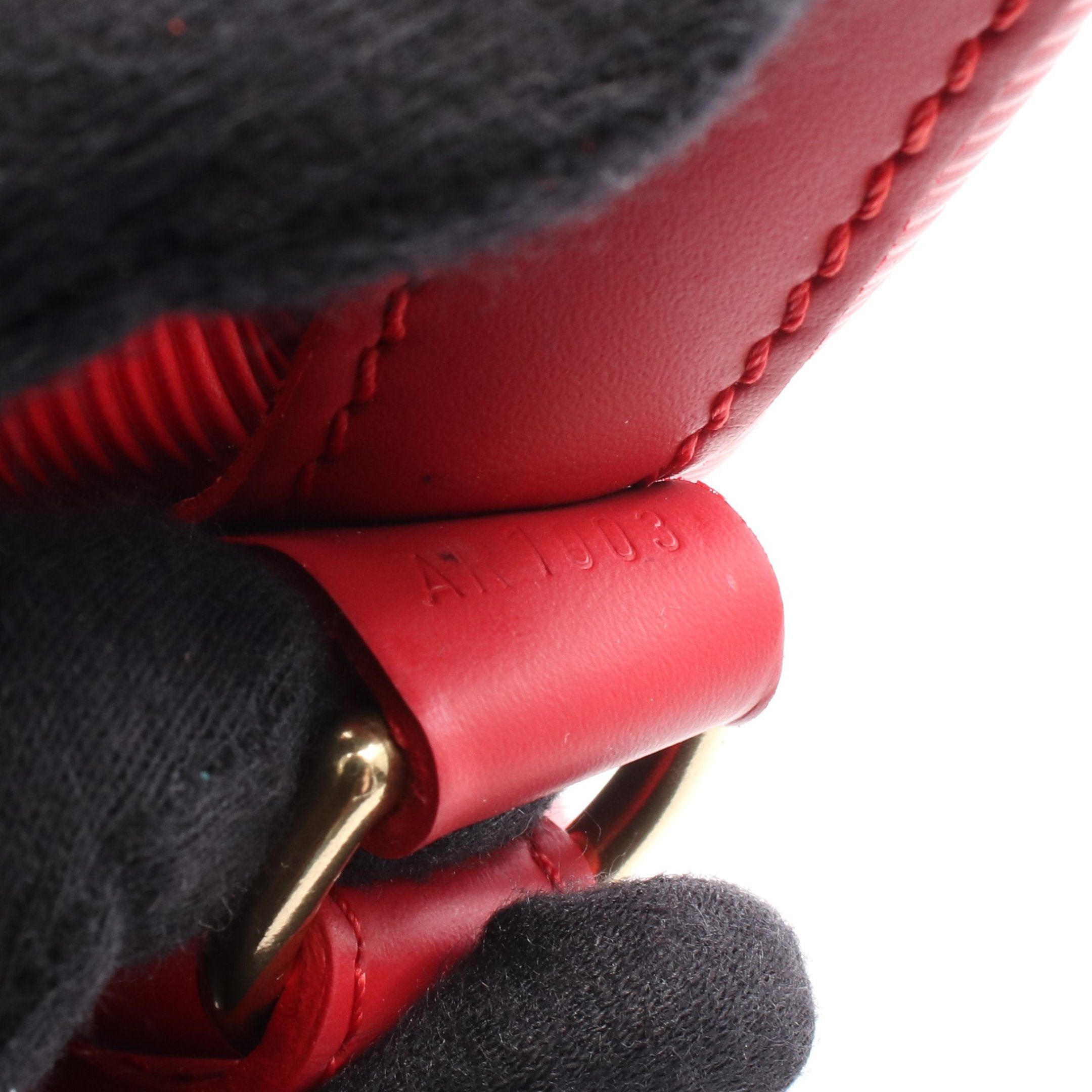 Louis Vuitton Louis Vuitton Noe Epi Rouge Shoulder Bag Leather Red Size ONE SIZE - 5 Thumbnail