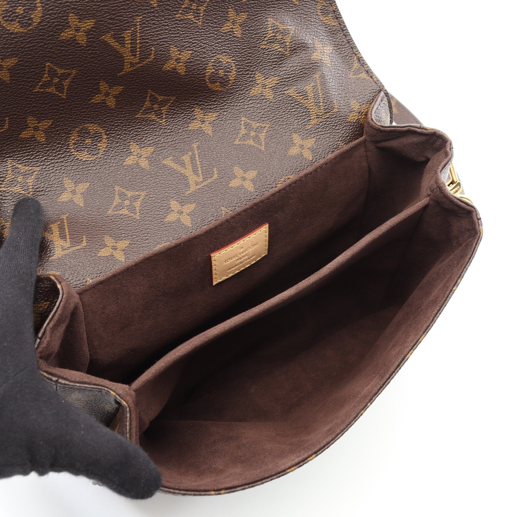 Louis Vuitton Louis Vuitton Pochette Metis Mm Monogram Handbag Leather Brown Size ONE SIZE - 3 Thumbnail