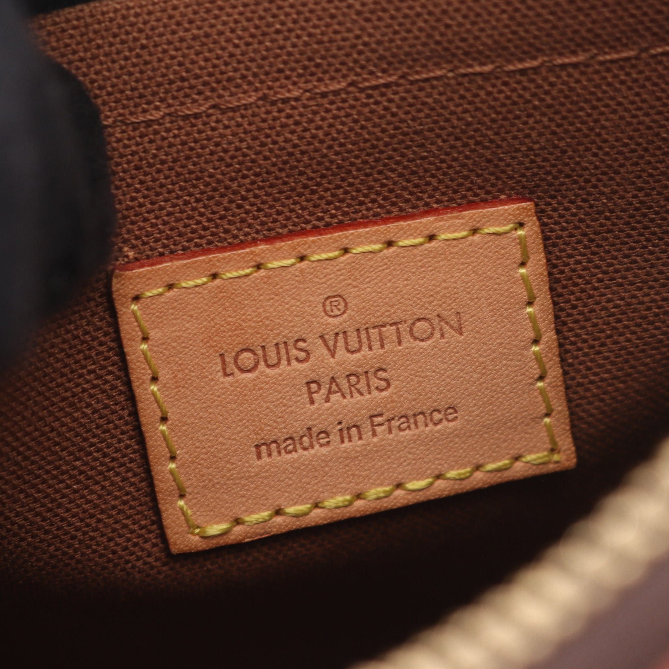 Louis Vuitton Louis Vuitton Thames Pm Monogram Shoulder Bag Leather Brown Size ONE SIZE - 4 Thumbnail