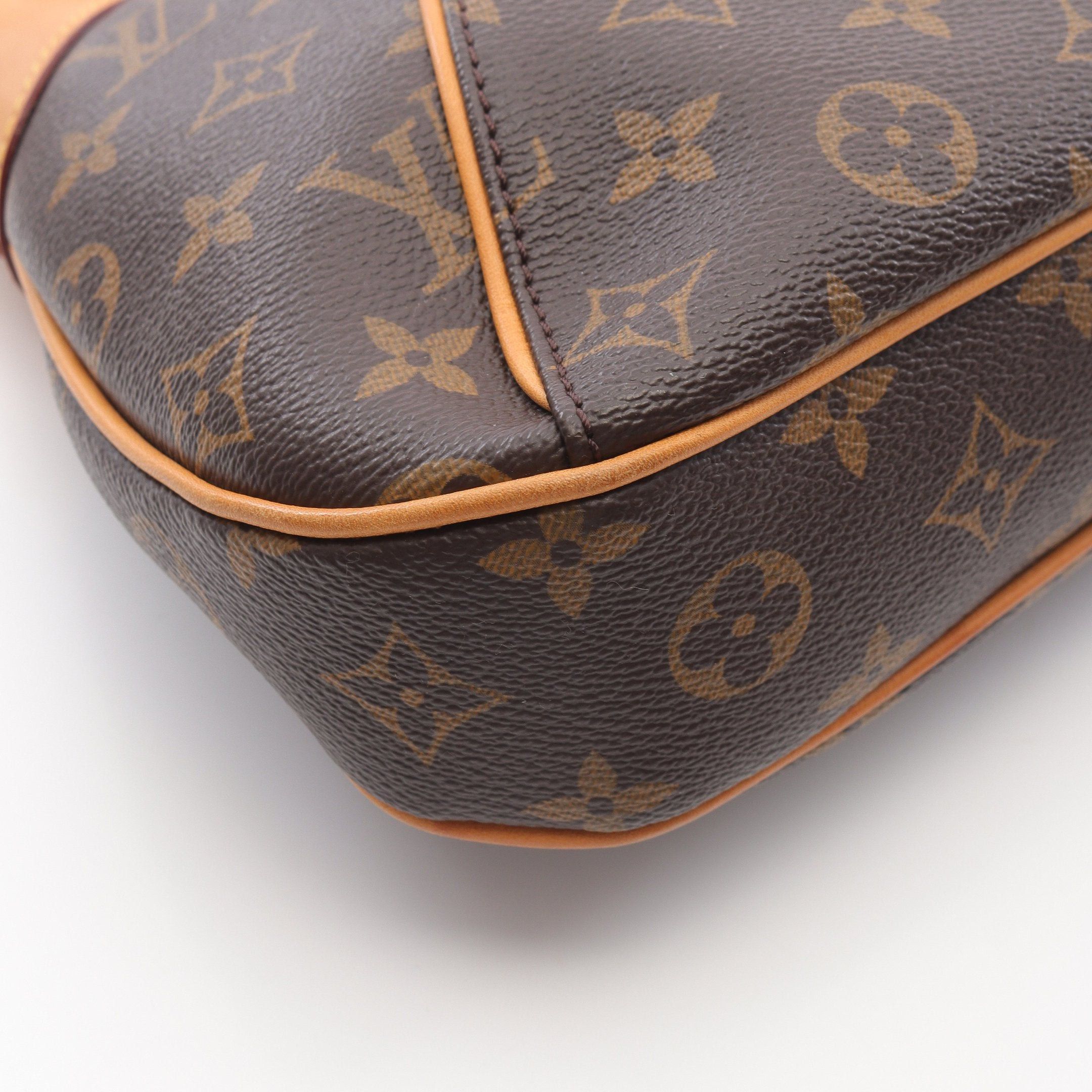 Louis Vuitton Louis Vuitton Thames Pm Monogram Shoulder Bag Leather Brown Size ONE SIZE - 8 Thumbnail