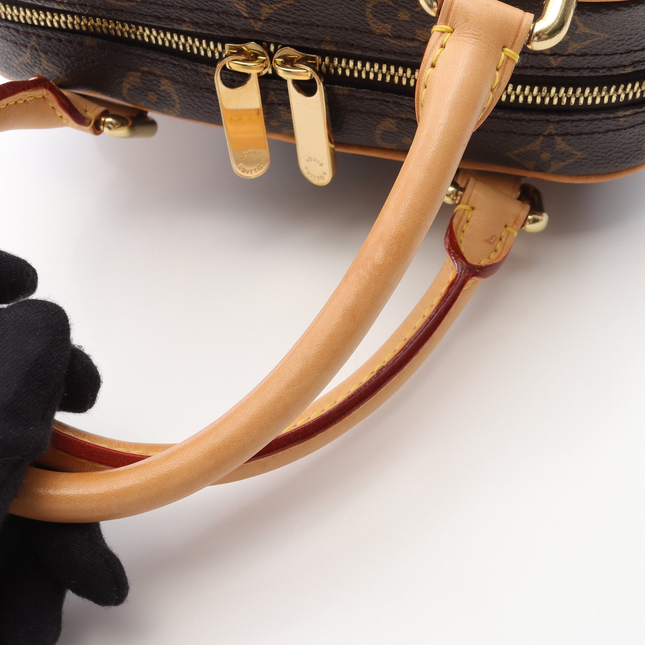 Louis Vuitton Louis Vuitton Manhattan Pm Monogram Handbag Leather Brown Size ONE SIZE - 6 Thumbnail