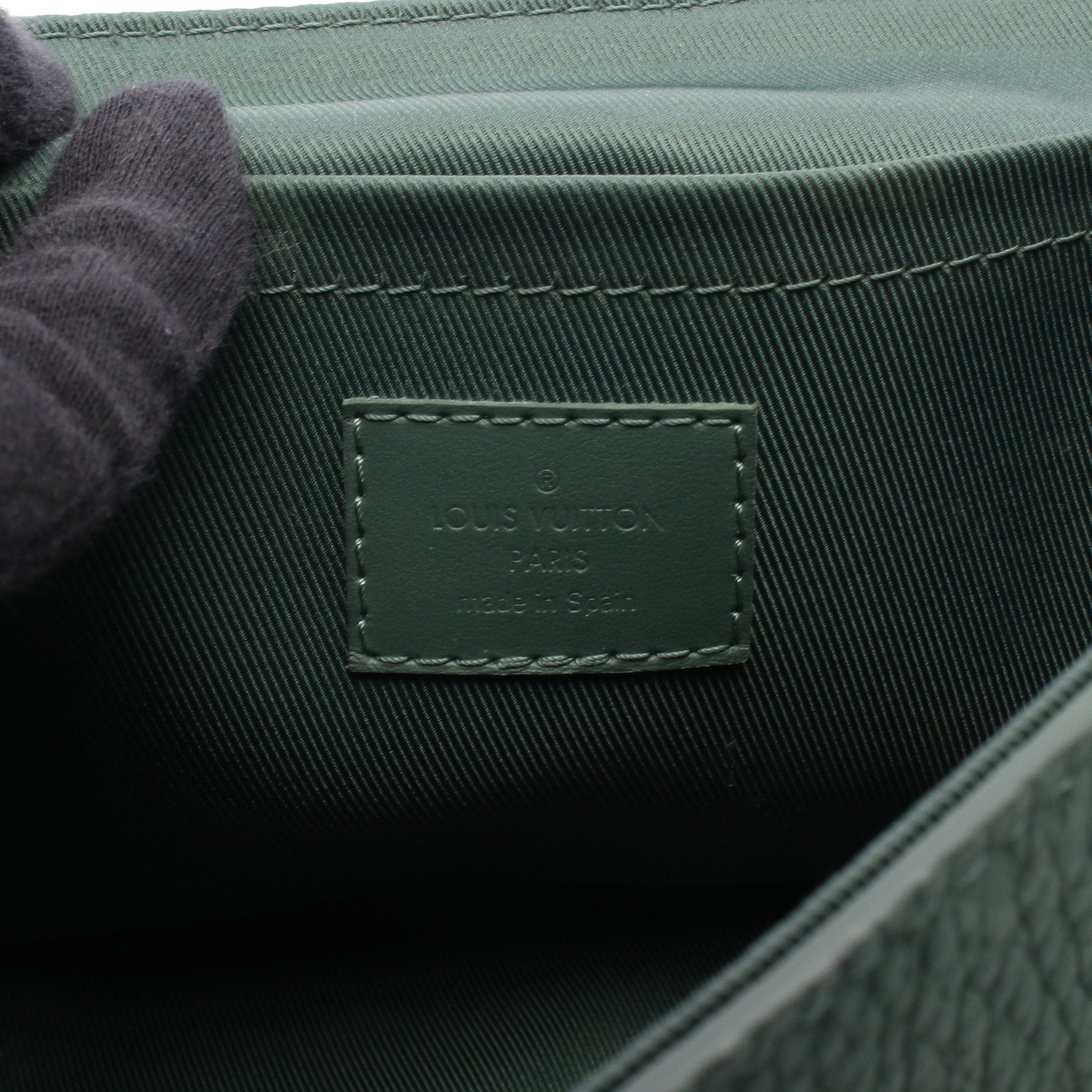 Louis Vuitton Louis Vuitton S-Cape Messenger Monogram Taurillon Shoulder Bag Leather Dark Green Size ONE SIZE - 4 Thumbnail