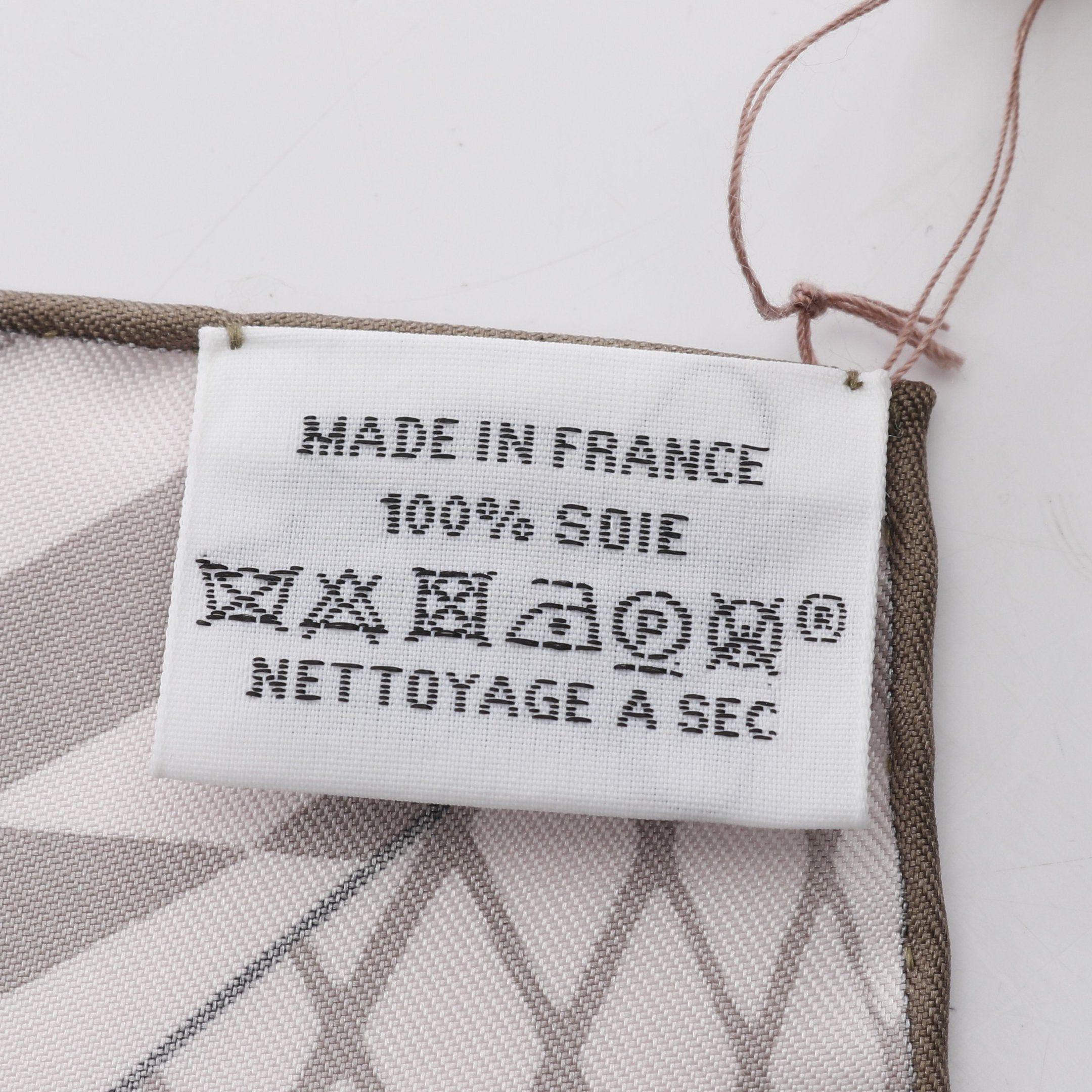 Hermes Hermes Carres 90 Grand Theatre Nouveau Scarf Silk Pink Gray Brown Multicolor Size ONE SIZE - 3 Thumbnail