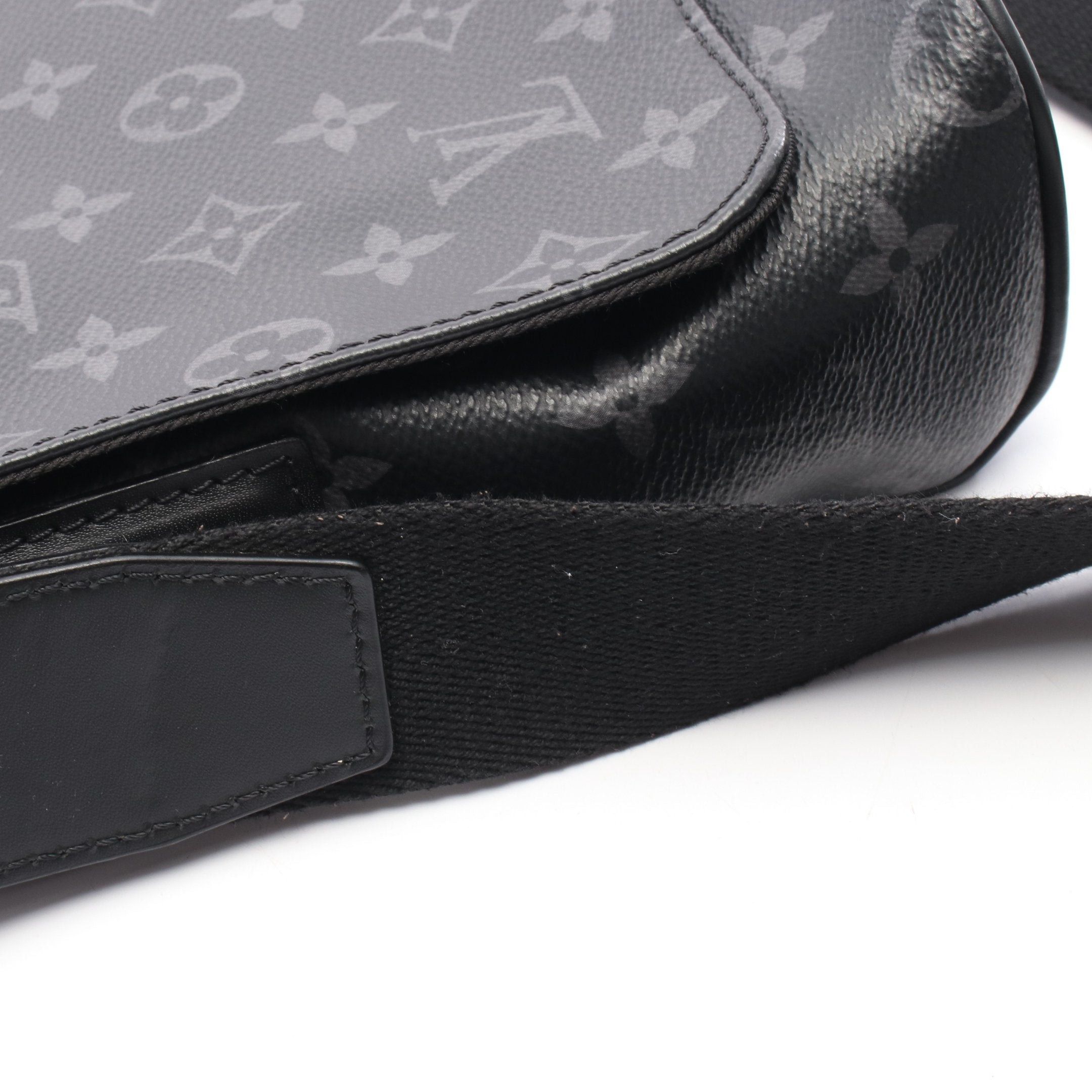 Louis Vuitton Louis Vuitton District Pm Nm Monogram Eclipse Shoulder Bag Leather Black Size ONE SIZE - 8 Thumbnail